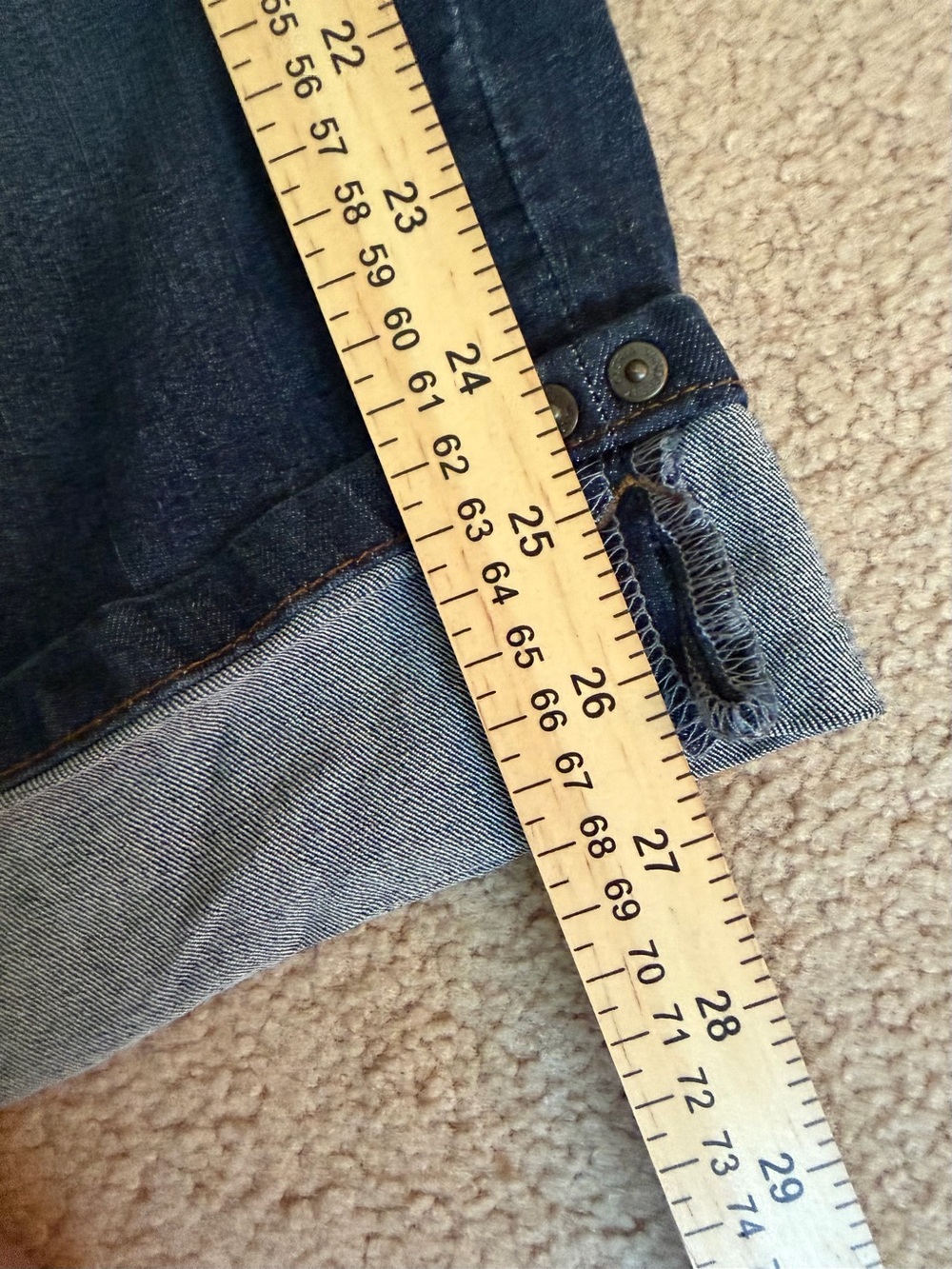 Gloria Vanderbilt Amanda Capri Jeans Women 16 Blue All Around Slimming Cuffed - Picture 10 of 12